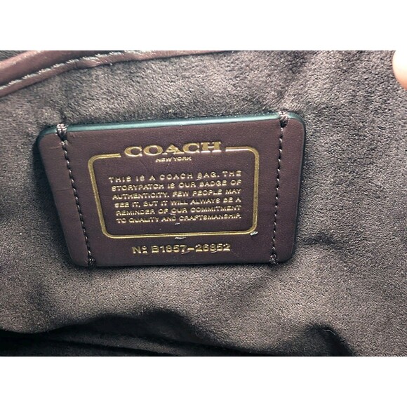 Authentic Coach Parker Shoulder Bag Black Leather Gold toned Chain Strap - Picture 10 of 16